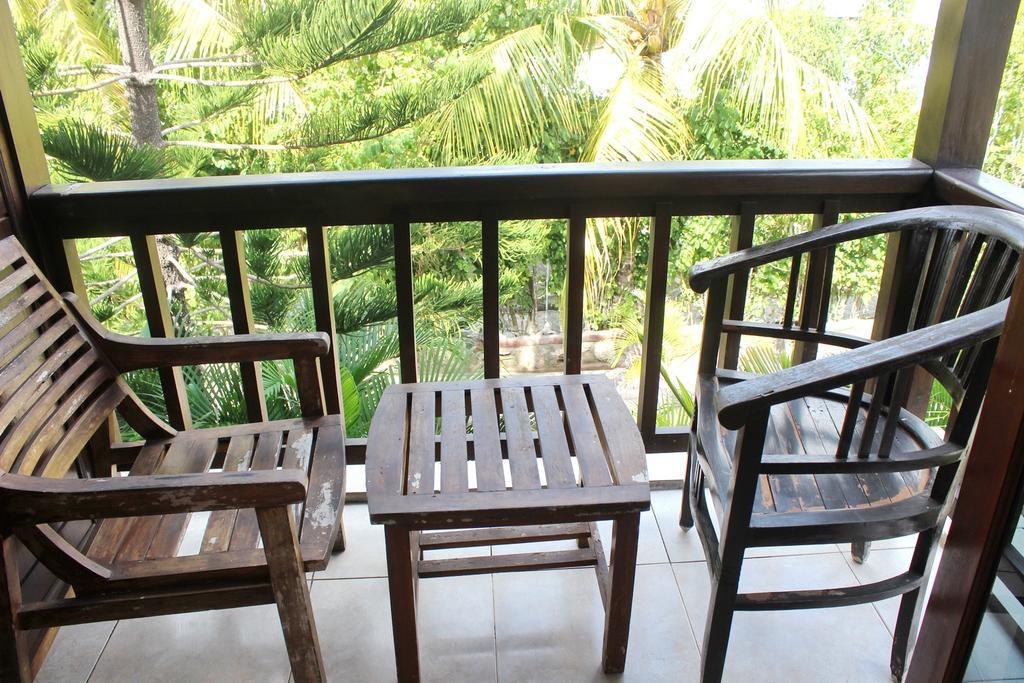 Star Two Thousand Bungalow Nusa Lembongan  Exterior photo